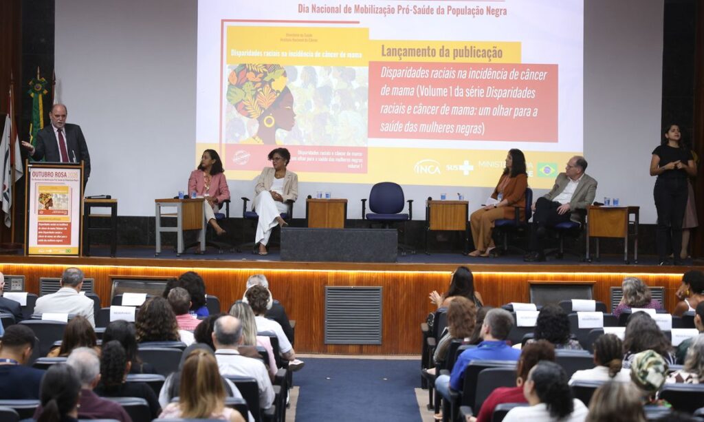 Mortalidade por câncer de mama é quase quatro vezes maior entre mulheres negras