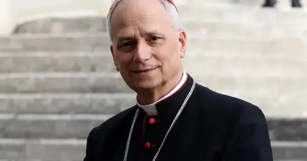 Papa Leão XIV passa por cirurgia bem-sucedida após diagnóstico de câncer de pulmão