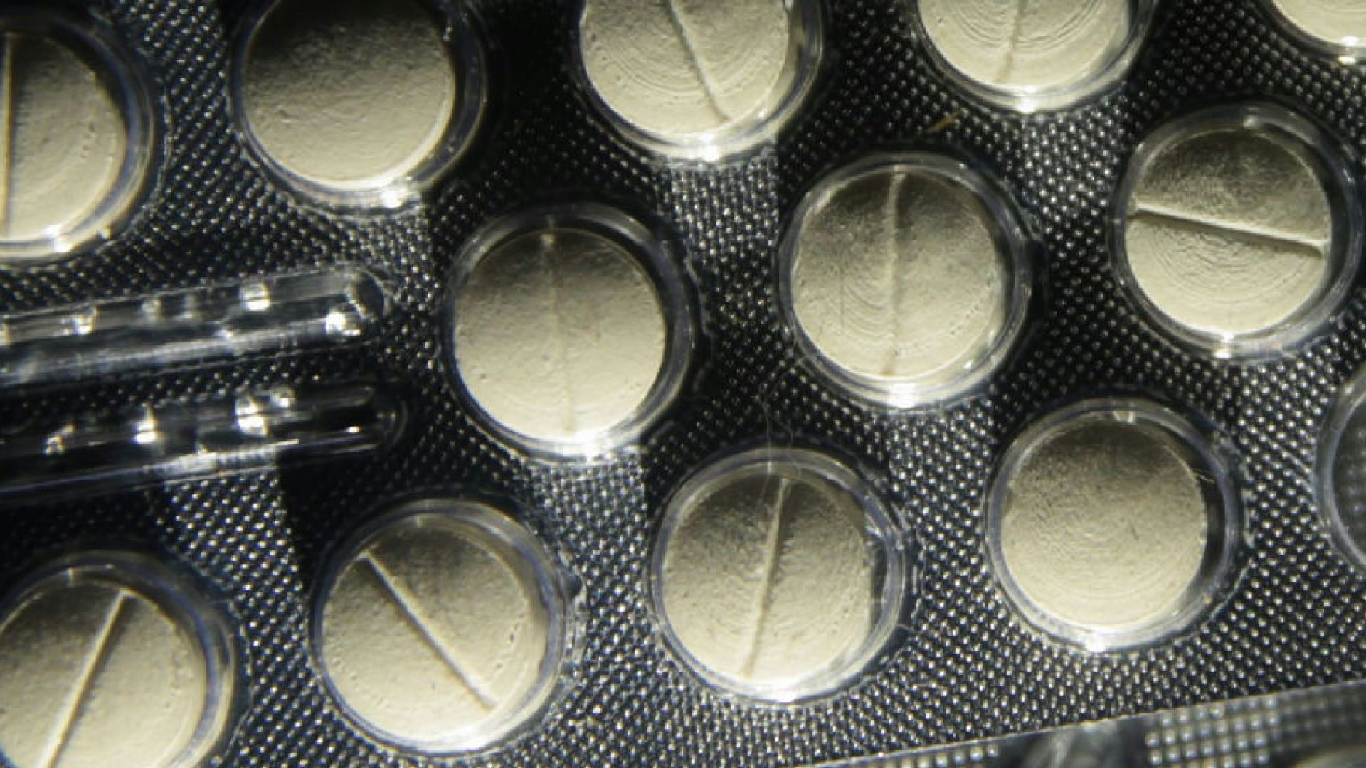 Anvisa autoriza novo medicamento oral para prevenção de enxaqueca