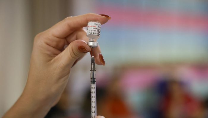 Apenas 5% das crianças estão imunizadas contra a covid por causa da desinformação
