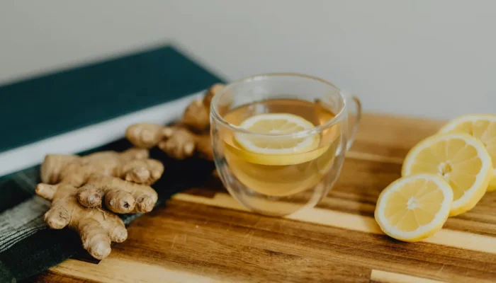 Chás para endometriose: como infusões naturais podem auxiliar no manejo da dor