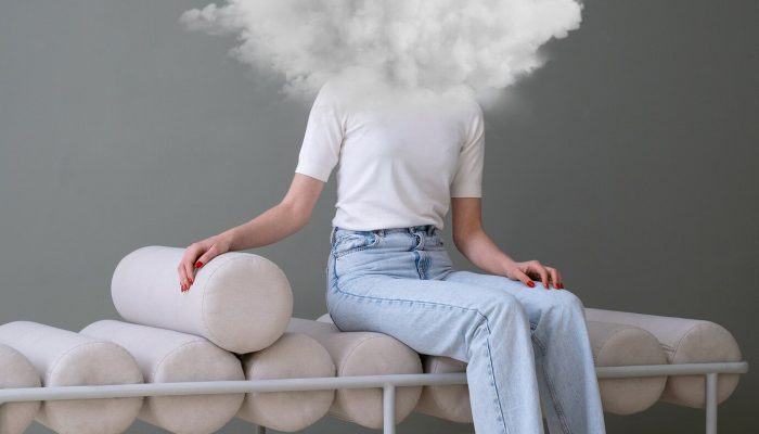 colagem-de-cabecas-em-forma-de-nuvem_23-2149879886