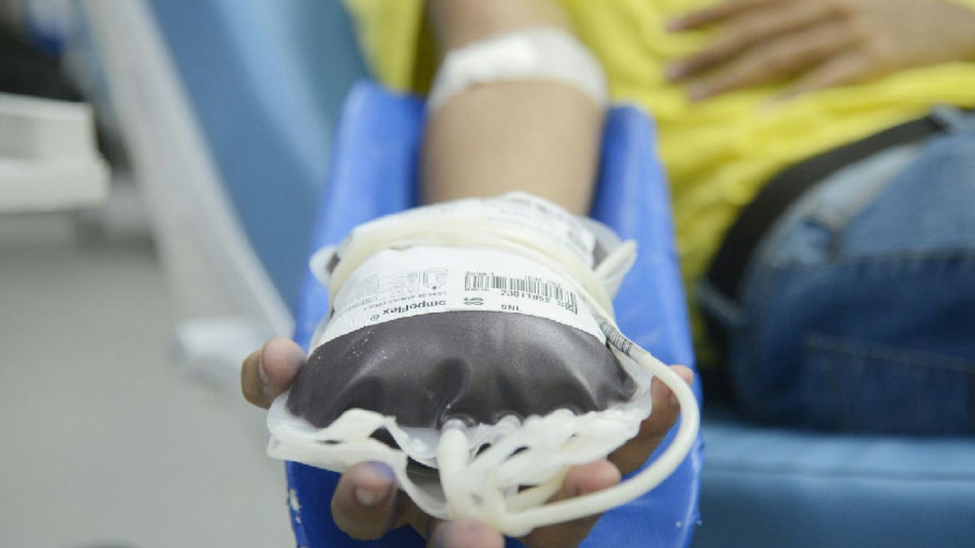 Doação de sangue é liberada para pessoas com mais de 70 anos no Brasil