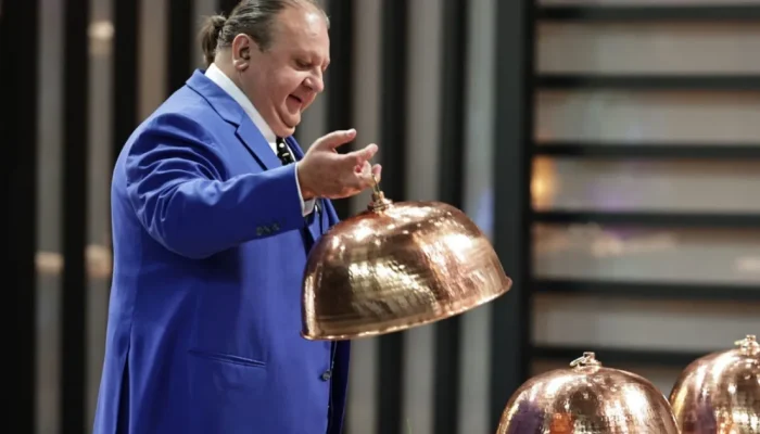 Erick Jacquin passa por angioplastia para implante de stents após mal-estar