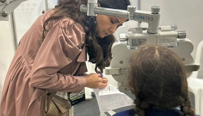 Estratégias humanizadas facilitam exames de vista em crianças com transtorno do espectro autista