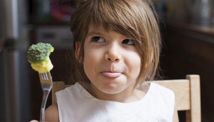 little-girl-playing-with-healthy-food