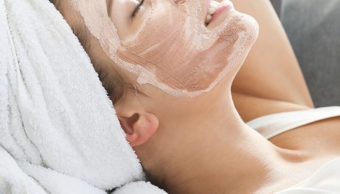 mulher-no-spa_144627-44703