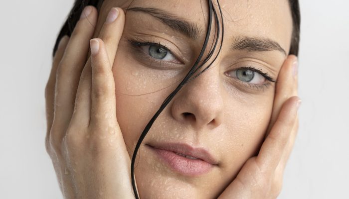 retrato-de-mulher-com-pele-hidratada-2