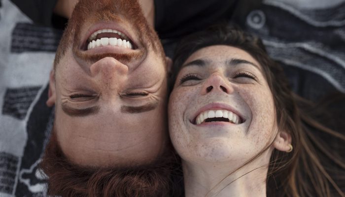 young-couple-wearing-blank-shirt