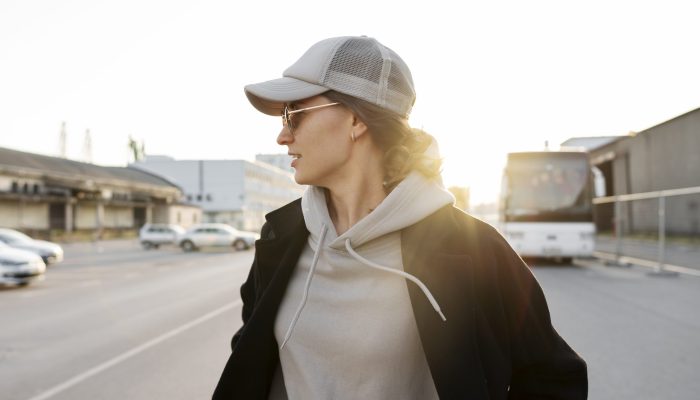 young-woman-wearing-trucker-hat